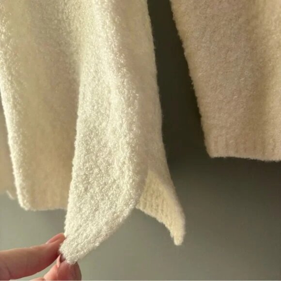 Calvin Klein Womens White/Cream Crewneck Sweater Medium Cozy Fluffy Fall - Picture 3 of 7